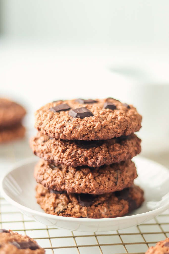 Vegan Oatmeal Cookies with Chocolate Chunks