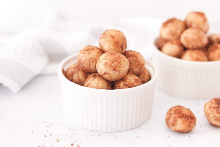 Air Fryer Vegan Donut Holes (3 ingredients!) Happy Vegannie